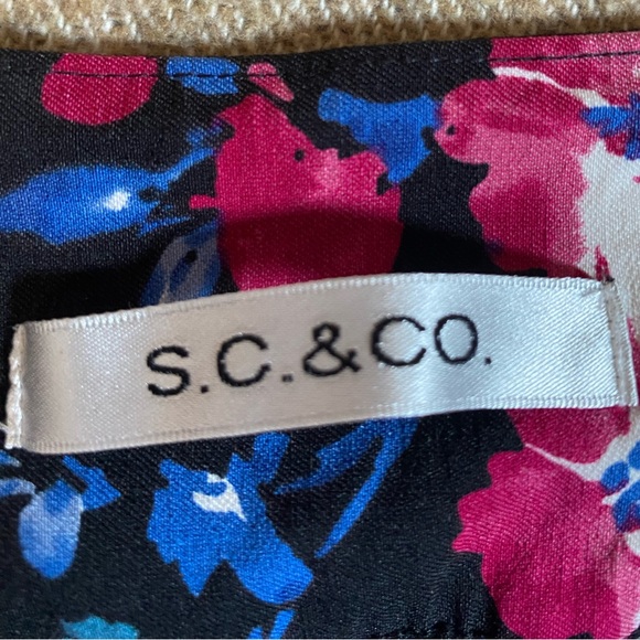 RC&Co Black and Floral Stretch Double Layer Tummy Control Skort (Size 10) - Picture 2 of 6